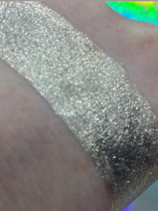 WHITE GOLD